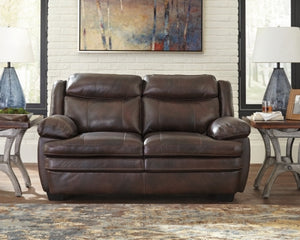 Hannalore Loveseat