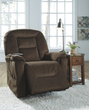 Load image into Gallery viewer, Samir Power Lift Recliner