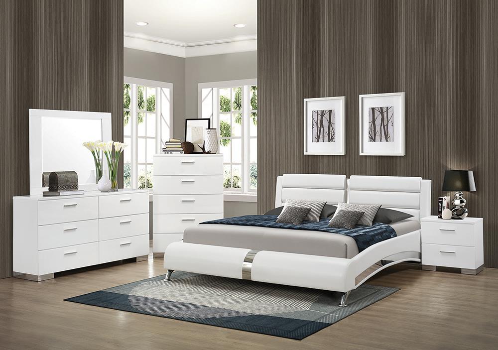 Felicity Contemporary White Queen Four-Piece Set