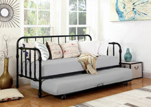 Load image into Gallery viewer, Traditional Black Metal Daybed