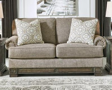 Load image into Gallery viewer, Einsgrove Loveseat