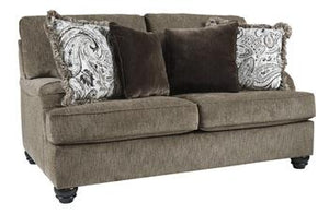 Braemar Loveseat