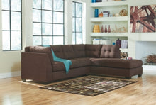 Load image into Gallery viewer, Maier 2Piece Sectional with Chaise