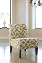 Load image into Gallery viewer, Honnally Accent Chair