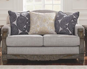 Sylewood Loveseat