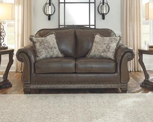 Malacara Loveseat