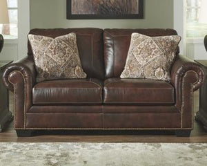 Roleson Loveseat