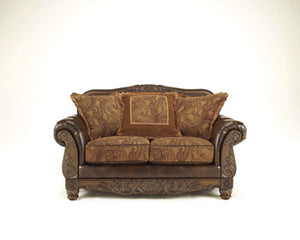 Fresco Loveseat