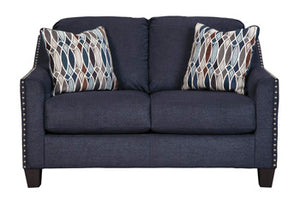 Creeal Heights Loveseat