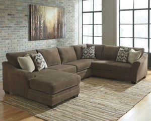 Justyna 3Piece Sectional with Chaise