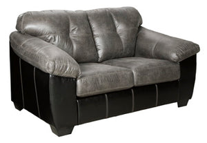 Gregale Loveseat