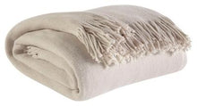 Load image into Gallery viewer, Haiden Throw Set of 3
