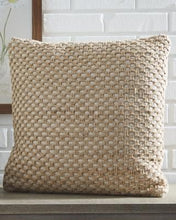 Load image into Gallery viewer, Matilde Pillow Set of 4