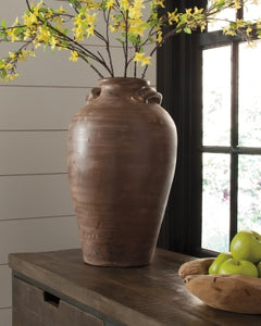 Diandra Vase