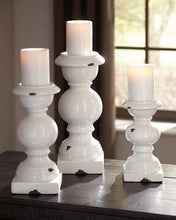 Load image into Gallery viewer, Devorah Candle Holder Set of 3