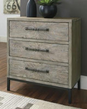 Load image into Gallery viewer, Cartersboro Accent Chest
