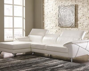 Tindell 2Piece Sectional with Chaise