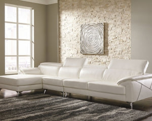 Tindell 3Piece Sectional with Chaise