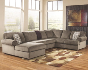 Jessa Place 3Piece Sectional with Chaise