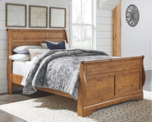 Bittersweet Queen Sleigh Bed