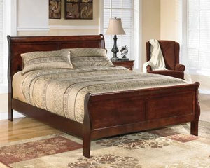 Alisdair Queen Sleigh Bed with 8" Memory Foam Mattress