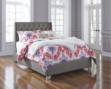 Load image into Gallery viewer, Coralayne Full Upholstered Bed