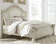 Load image into Gallery viewer, Cassimore Queen Panel Bed