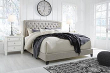 Load image into Gallery viewer, Jerary Queen Upholstered Bed