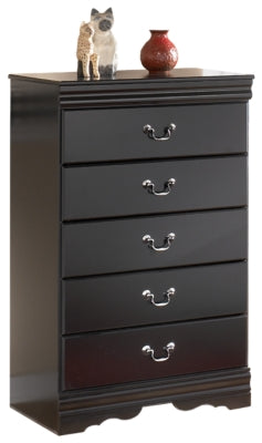 Huey Vineyard Chest of Drawers