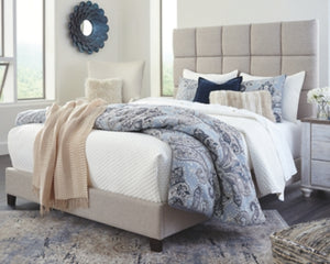 Dolante King Upholstered Bed