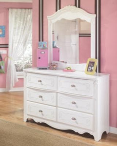 Exquisite Dresser and Mirror