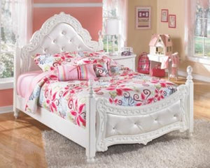 Exquisite Full Poster Bed