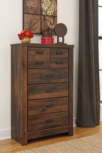 Load image into Gallery viewer, Quinden Chest of Drawers