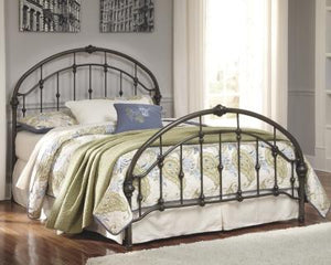 Nashburg King Metal Bed