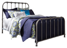 Load image into Gallery viewer, Nashburg Queen Metal Bed