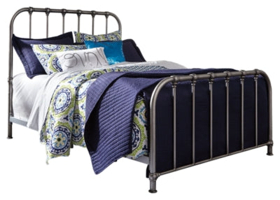 Nashburg Queen Metal Bed