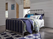 Load image into Gallery viewer, Nashburg Queen Metal Bed