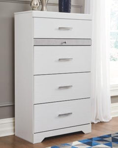 Jallory Chest of Drawers