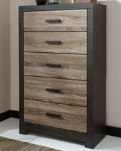 Load image into Gallery viewer, Harlinton Chest of Drawers