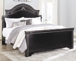 Banalski Queen Panel Bed