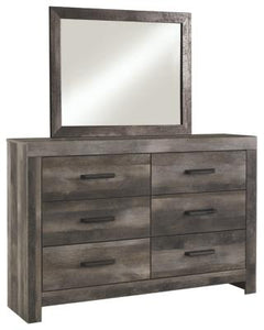 Wynnlow Dresser and Mirror