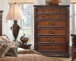 Leahlyn Chest of Drawers