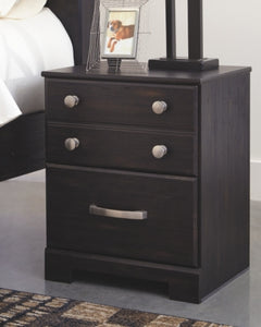 Reylow Nightstand