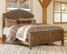 Load image into Gallery viewer, Colestad California King Panel Bed