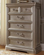 Load image into Gallery viewer, Birlanny Chest of Drawers