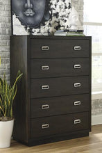 Load image into Gallery viewer, Hyndell Chest of Drawers