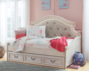 Realyn Twin Day Bed with 1 Large Storage Drawer