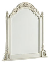 Load image into Gallery viewer, Cassimore Vanity Mirror
