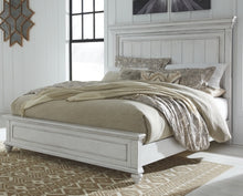 Load image into Gallery viewer, Kanwyn Queen Panel Bed