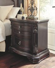 Load image into Gallery viewer, Wellsbrook Nightstand